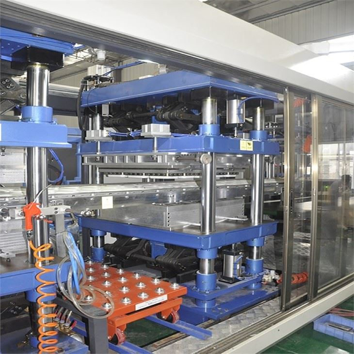 Three Stations Automatic Auto Pp Plastic Sheet Biscuit Tray Vacuum Forming Machine